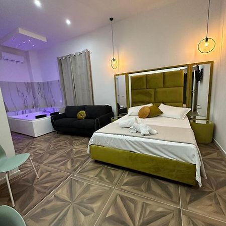 San Ferdinando Suite Room Napoli Eksteriør billede