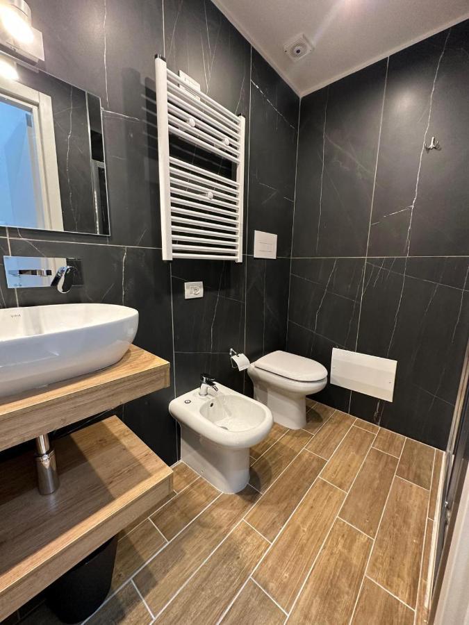 San Ferdinando Suite Room Napoli Eksteriør billede