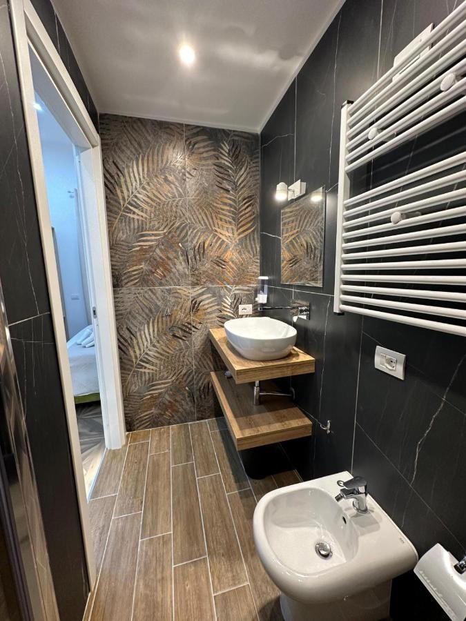 San Ferdinando Suite Room Napoli Eksteriør billede