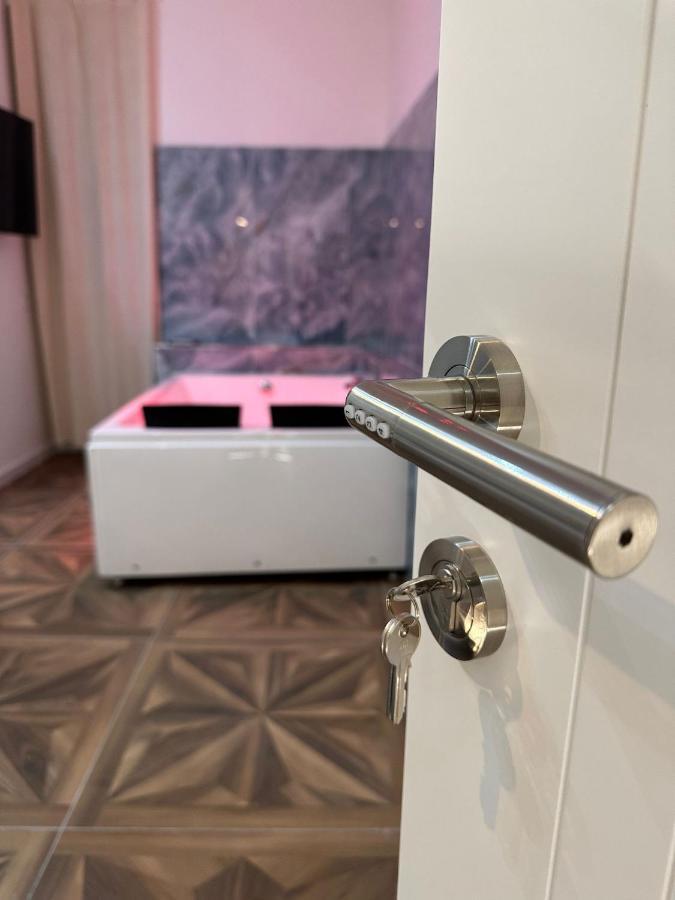 San Ferdinando Suite Room Napoli Eksteriør billede