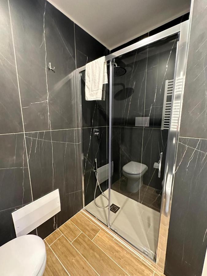 San Ferdinando Suite Room Napoli Eksteriør billede