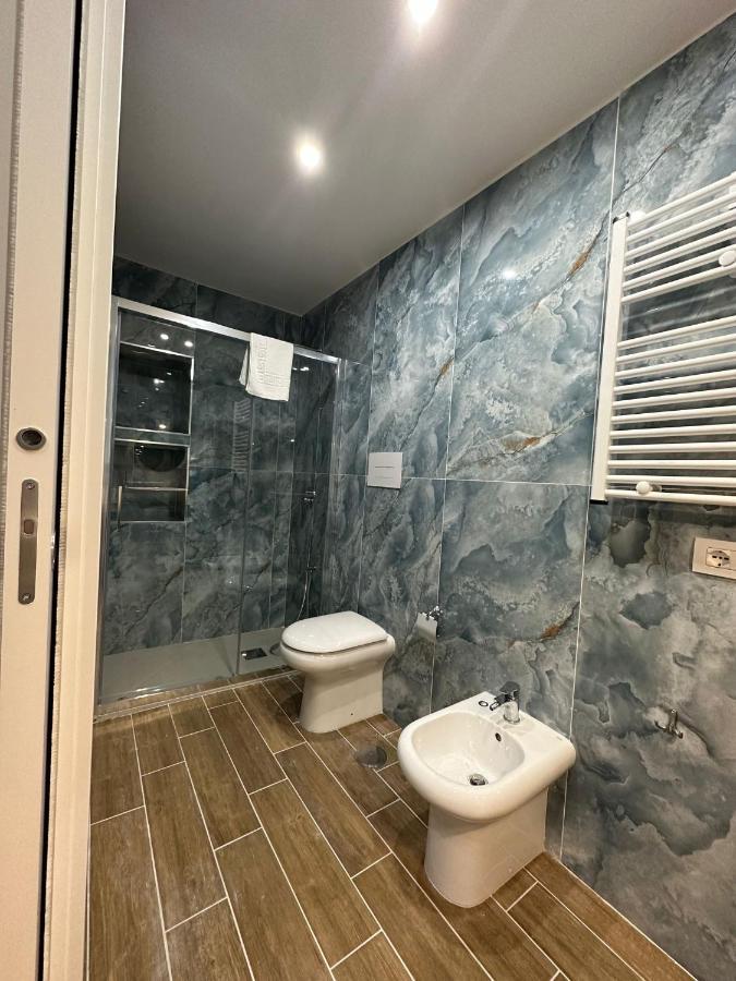 San Ferdinando Suite Room Napoli Eksteriør billede